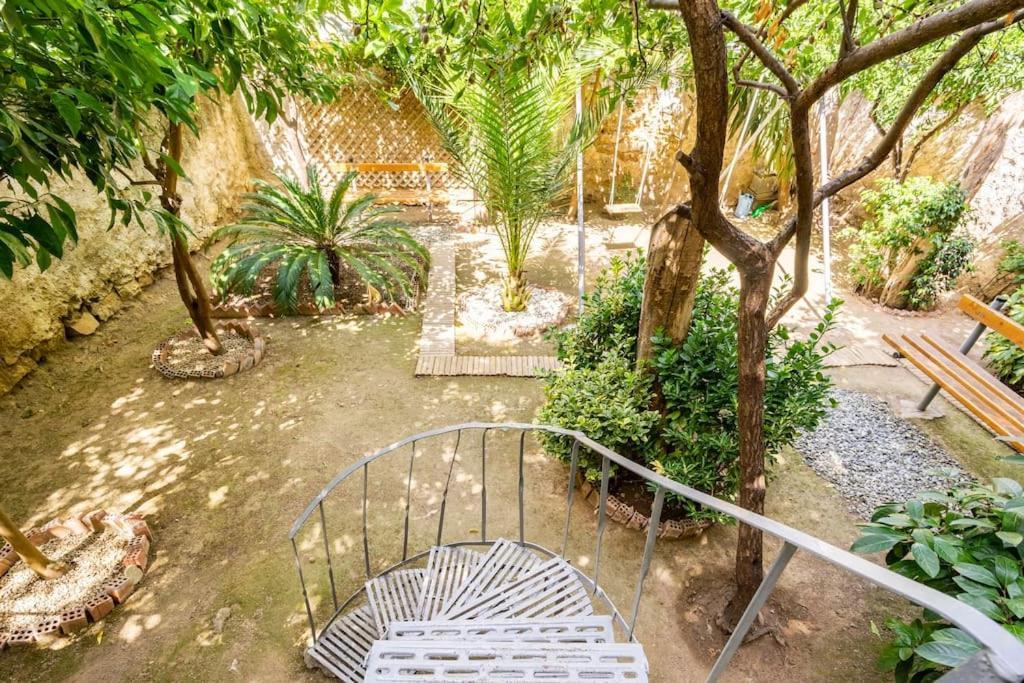 Secret Garden Downtown Apartamento Atenas Exterior foto
